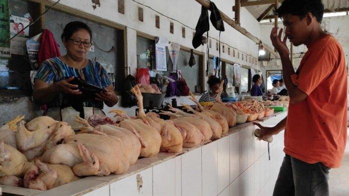 Tradisi Kupatan membuat omzet pedagang ayam di Blitar naik drastis